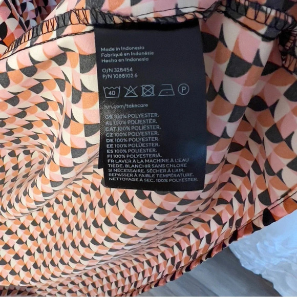 H&M  Pink/Patterned Satin Wrapover Shirt Dress Size S - Picture 9 of 9